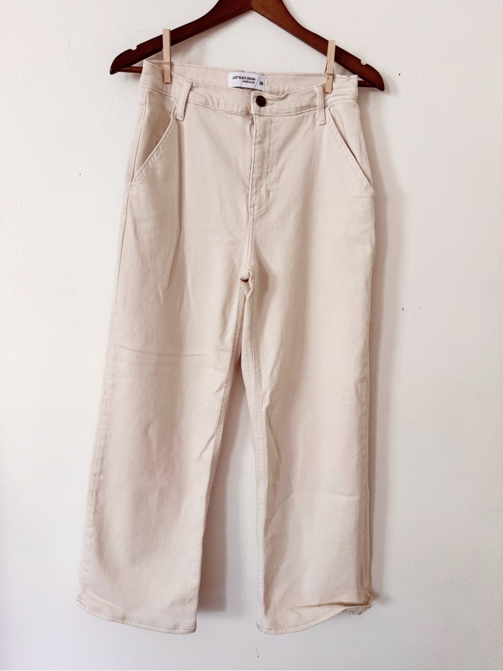 Just Black Cream High-Rise Baggy Jeans size 28